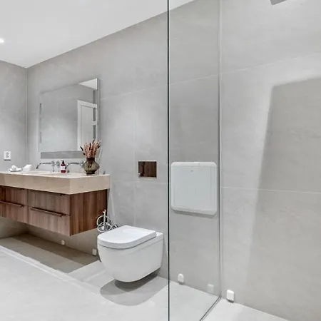 Moderne Nydelig Med Panorama Utsikt Villa
