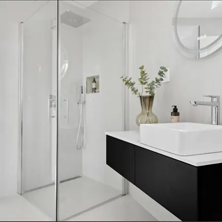 Moderne Nydelig Med Panorama Utsikt