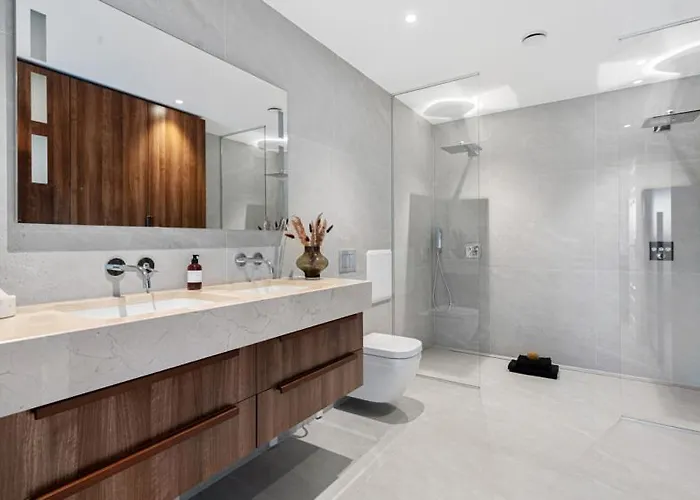 Moderne Nydelig Med Panorama Utsikt Villaer